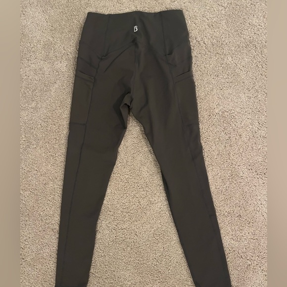 Buffbunny Leggings - Picture 2 of 2